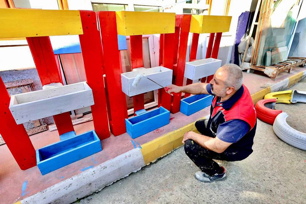 İETT'den çocuklara armağan: Eski otobüs malzemeleriyle oyun parkı yaptılar 1